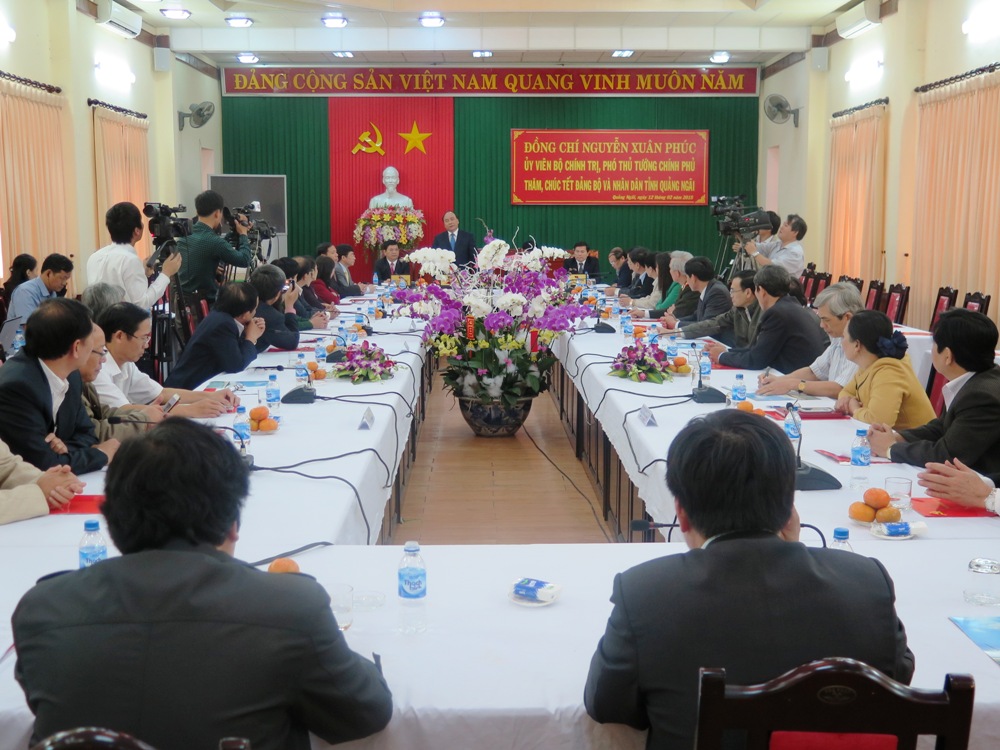 Đồng chí Nguyễn Xuân Phúc, Ủy viên Bộ chính trị, Phó Thủ tướng Chính phủ thăm, chúc Tết Đảng bộ và nhân dân Quảng Ngãi