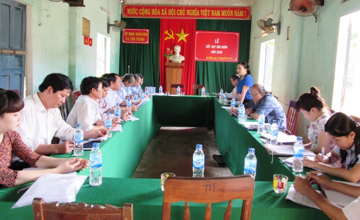 Ban Kinh tế và Ngân sách HĐND tỉnh khảo sát tình hình thực hiện chính sách cấp bù thủy lợi phí  tại UBND xã Sơn Thủy và UBND xã Sơn Thành, huyện Sơn Hà