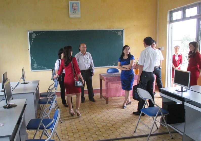 Ban Văn hóa - Xã hội khảo sát tình tình hình thực hiện Đề án phổ cập giáo dục mầm non cho trẻ em 5 tuổi và tình hình xây dựng trường đạt chuẩn Quốc gia trên địa bàn tỉnh