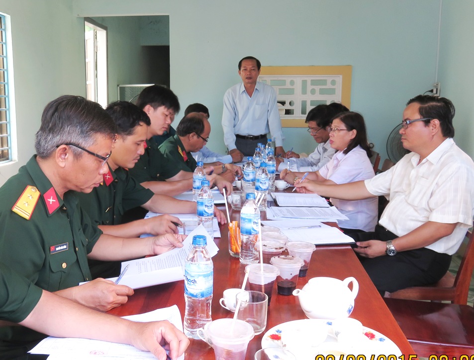 Ban Pháp chế HĐND tỉnh khảo sát việc thực hiện chế độ chính sách và phân cấp chi ngân sách bảo đảm cho lực lượng dân quân tự vệ tại xã Tịnh Kỳ, Tp Quảng Ngãi.