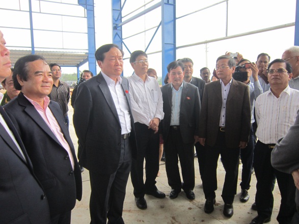 Bí thư Trung ương Đảng, Viện trưởng Viện kiểm sát nhân dân tối cao Nguyễn Hòa Bình thăm và làm việc với Công ty Cổ phần bột – giấy VNT19