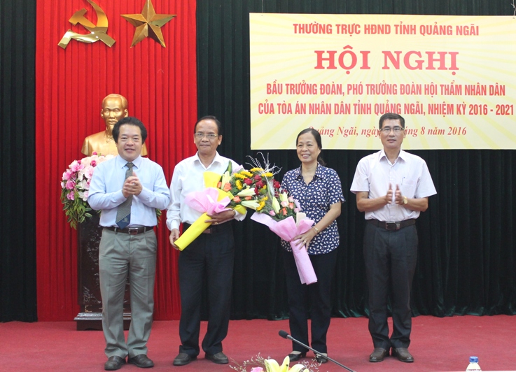 Thường trực HĐND tỉnh tổ chức hội nghị toàn thể Hội thẩm để bầu Trưởng đoàn, Phó trưởng đoàn Hội thẩm nhân dân của Tòa án nhân dân tỉnh, nhiệm kỳ 2016 - 2021.