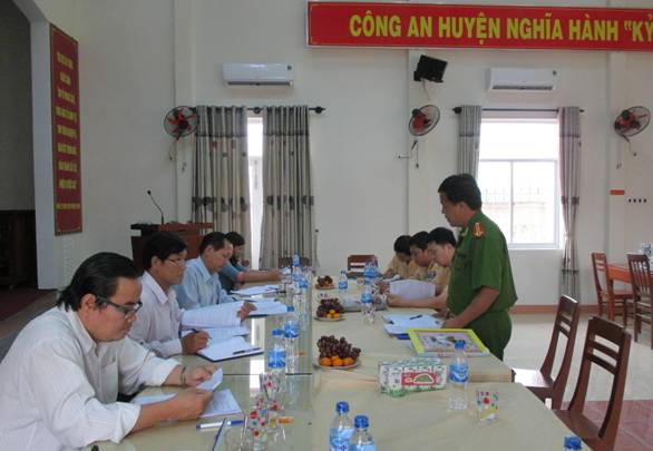 Đoàn giám sát của Ban Pháp chế HĐND tỉnh giám sát công tác thực thi pháp luật trong xử lý vi phạm hành chính trong lĩnh vực giao thông tại Công an huyện Nghĩa Hành