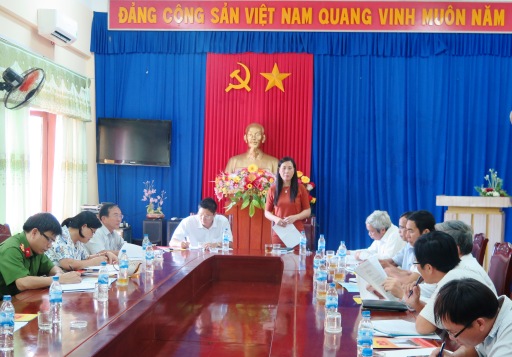 Chủ tịch HĐND tỉnh làm việc tại huyện Lý Sơn