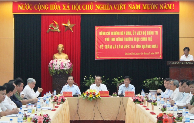 Phó Thủ tướng Trương Hòa Bình thăm và làm việc tại tỉnh Quảng Ngãi