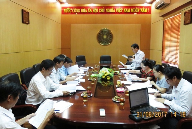 Ban Kinh tế - Ngân sách khảo sát tình hình tạm ứng vốn và thu hồi tạm ứng vốn của chủ đầu tư các công trình, dự án do cấp tỉnh quản lý