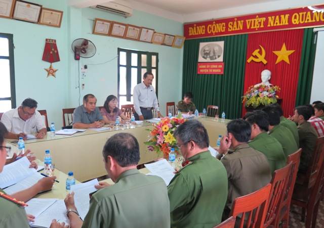 Ban Pháp chế HĐND tỉnh giám sát tại Công an huyện Tư Nghĩa