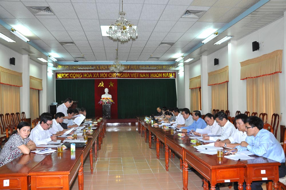 Thường trực HĐND tỉnh làm việc với Sở Kế hoạch và Đầu tư, Tài chính và Xây dựng