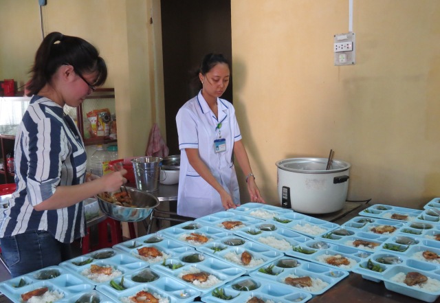 Bếp ăn tình thương Đặng Thùy Trâm  ấm lòng người bệnh