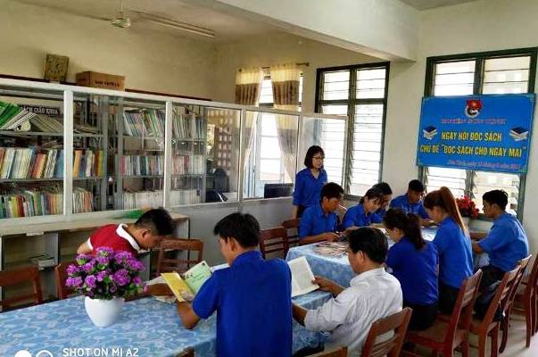 Huyện đoàn tổ chức ngày hội đọc sách cho thanh niên xã Tịnh Hà