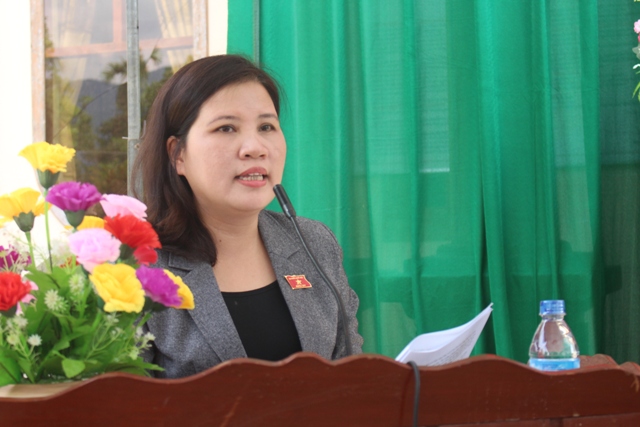 Đoàn đại biểu Quốc hội tỉnh khóa tiếp xúc cử tri xã Trà Phú