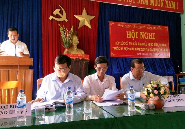 Tổ đại biểu HĐND tỉnh tiếp xúc cử tri tại xã Hành Tín Đông, huyện Nghĩa Hành