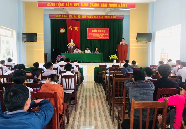 Tổ đại biểu HĐND tỉnh tiếp xúc cử tri tại xã Sơn Liên, huyện Sơn Tây