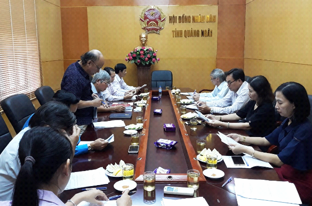 Ban Văn hóa - Xã hội HĐND tỉnh họp thông qua dự thảo Báo cáo kết quả giám sát tình hình đầu tư cơ sở vật chất, trang thiết bị, nhân lực và việc thực hiện nhiệm vụ của các trạm y tế trên địa bàn tỉnh từ năm 2013-2017.