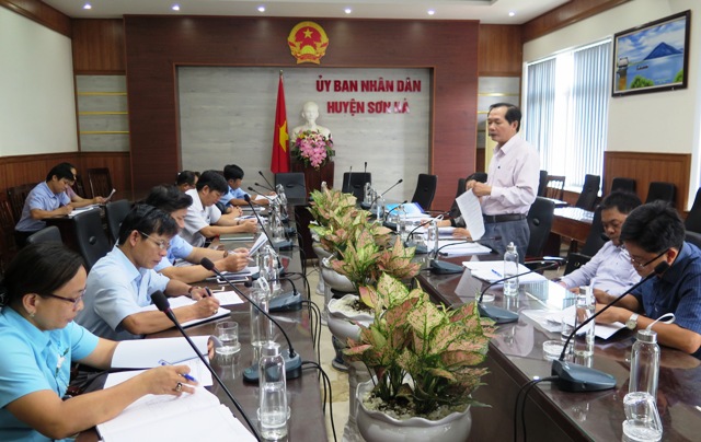 Ban Pháp chế HĐND tỉnh giám sát việc chấp hành pháp luật trong sử dụng, ứng dụng Công nghệ thông tin để cải cách hành chính, hiện đại hóa nền hành chính nhà nước trên địa bàn huyện Sơn Hà