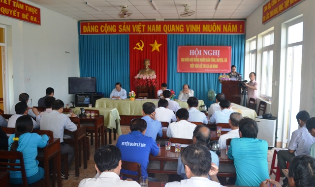 Đại biểu HĐND 3 cấp tiếp xúc với cử tri đảo Bé