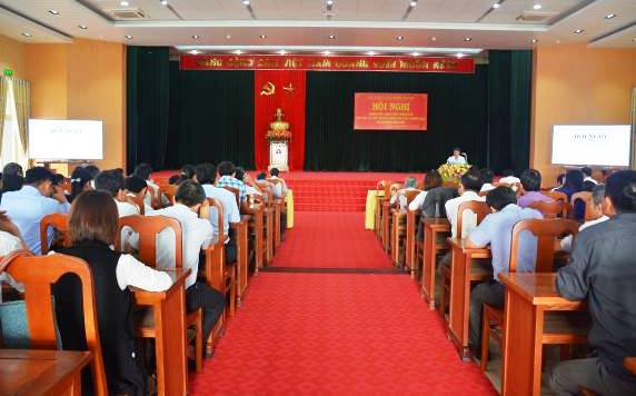 Huyện ủy Sơn Tịnh hội nghị chuyên đề học tập và làm theo tư tưởng, đạo đức, phong cách Hồ Chí Minh năm 2020