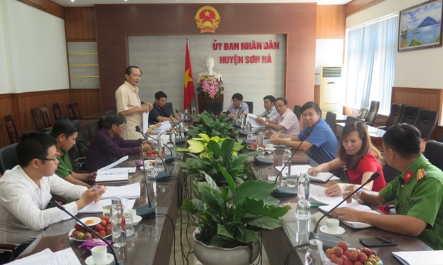 Ban Pháp chế giám sát tại huyện Sơn Hà