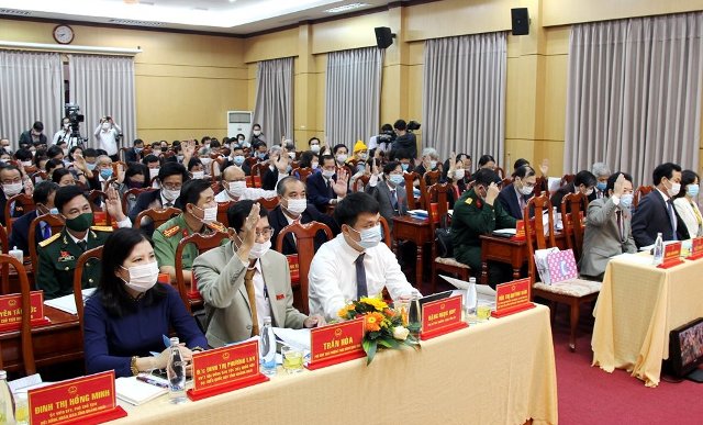 HĐND tỉnh thảo luận và thông qua Danh mục công trình, dự án phải thu hồi đất và chuyển mục đích sử dụng đất lúa, đất rừng phòng hộ sang đất phi nông nghiệp trong năm 2021