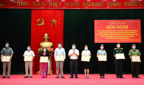 Sơn Tịnh sơ kết 5 năm thực hiện việc học tập và làm theo tư tưởng, đạo đức, phong cách Hồ Chí Minh