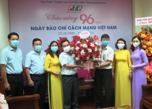 Thường trực HĐND tỉnh thăm, chúc mừng các cơ quan báo chí nhân kỷ niệm 96 năm Ngày Báo chí Cách mạng Việt Nam