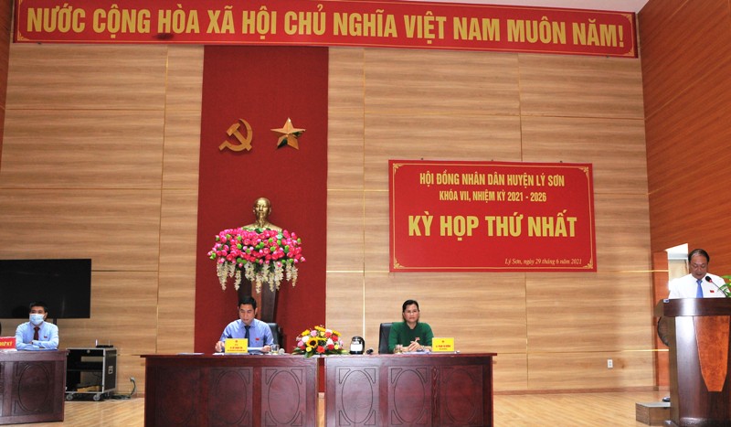 Lý Sơn có nữ Chủ tịch huyện