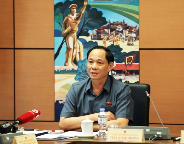 Đoàn đại biểu Quốc hội tỉnh góp ý các dự thảo luật